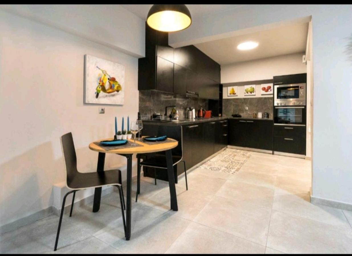 Romantic Jacuzzi Apartment Athen Eksteriør bilde